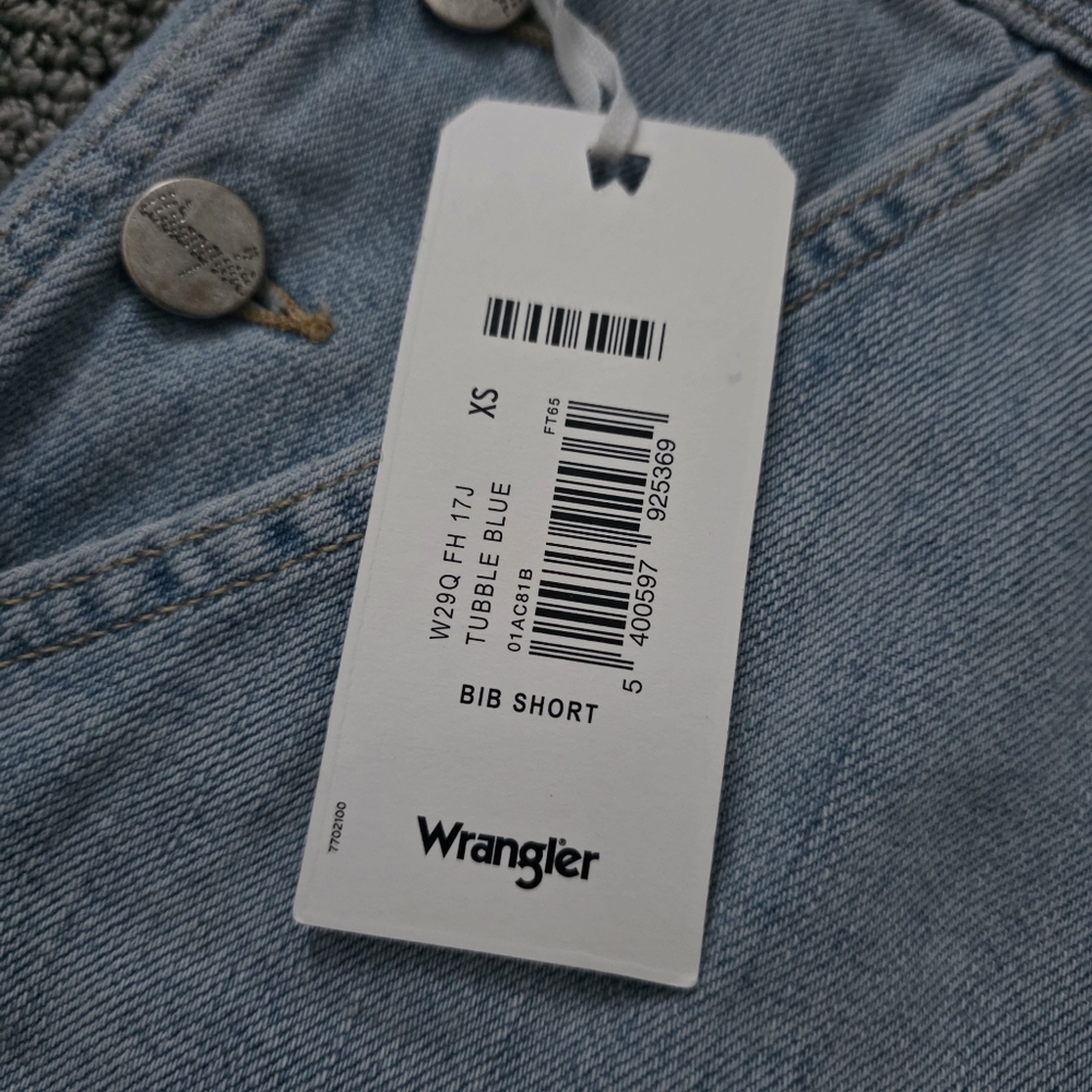 NWT Wrangler Bib Shorts Overalls XS Blue Jean W29QFH17J Tubble Blue Casual - Picture 7 of 15